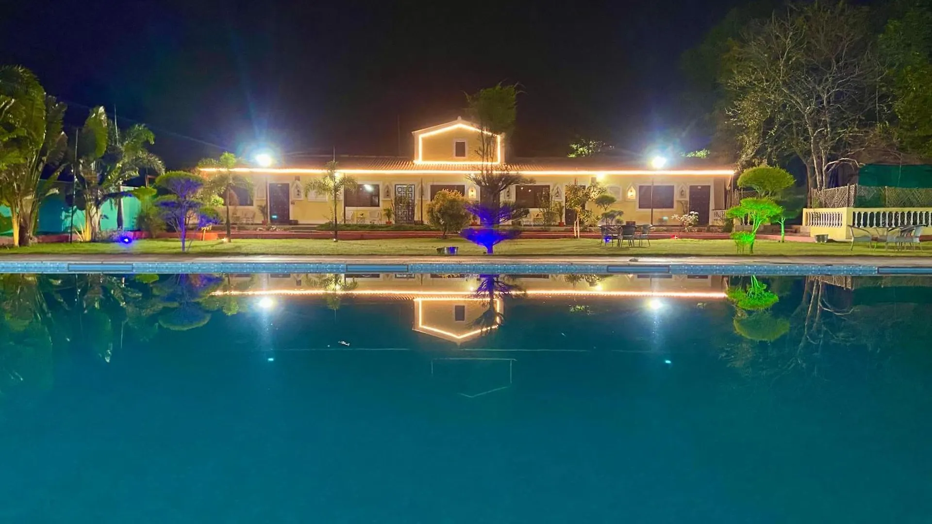 Vanzara Retreat غورغاون